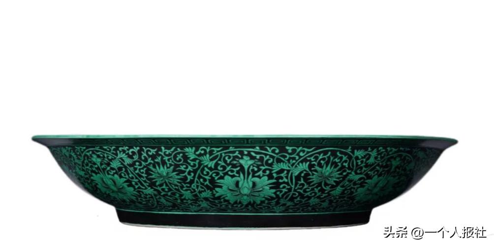 青花的故事：永乐、乾隆神品双盘