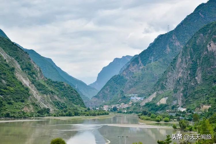 九寨归来不看水四川行,九寨归来不看水峨眉归来不看山