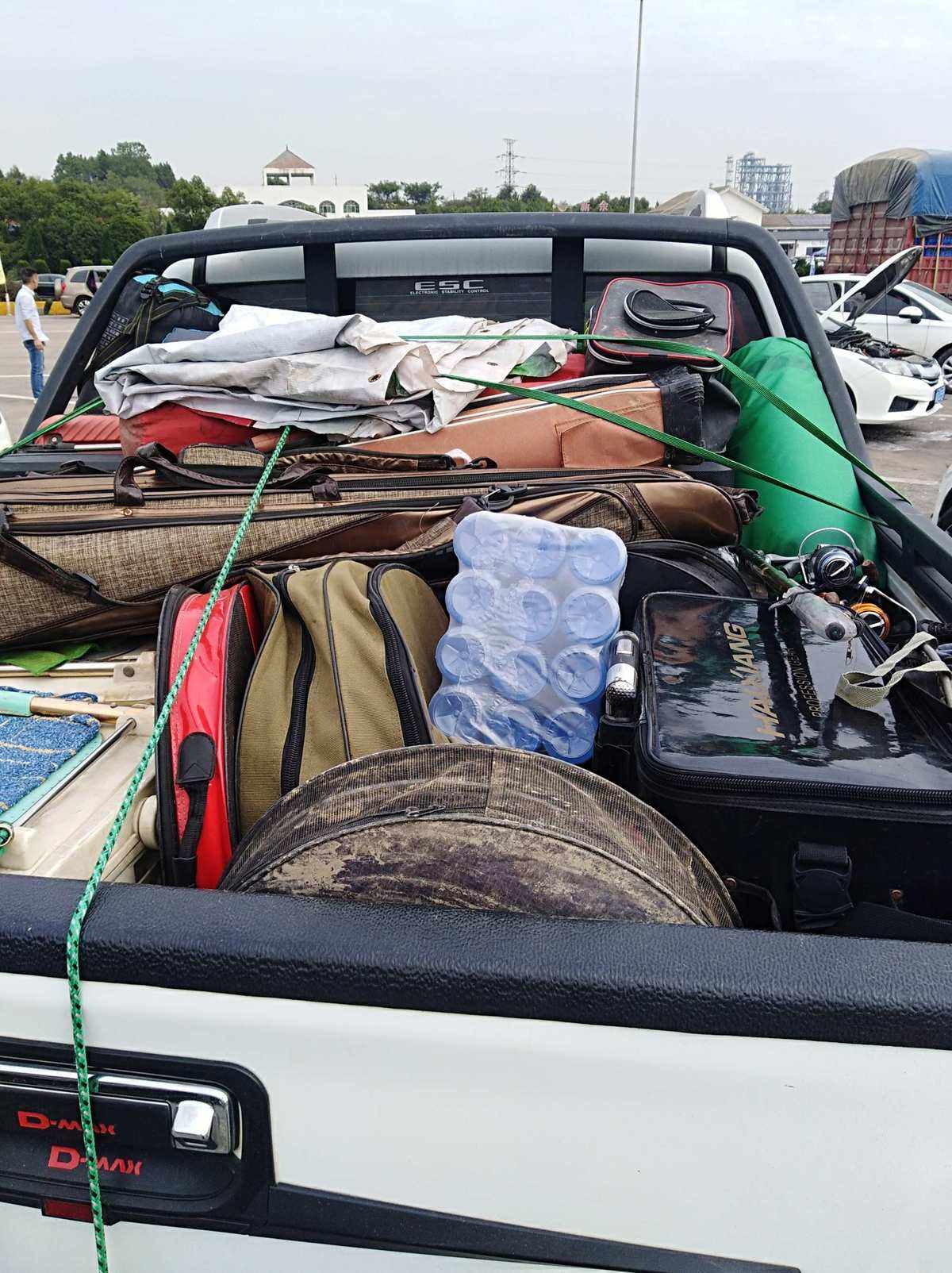 野钓你们一般多少装备,野钓兄弟们