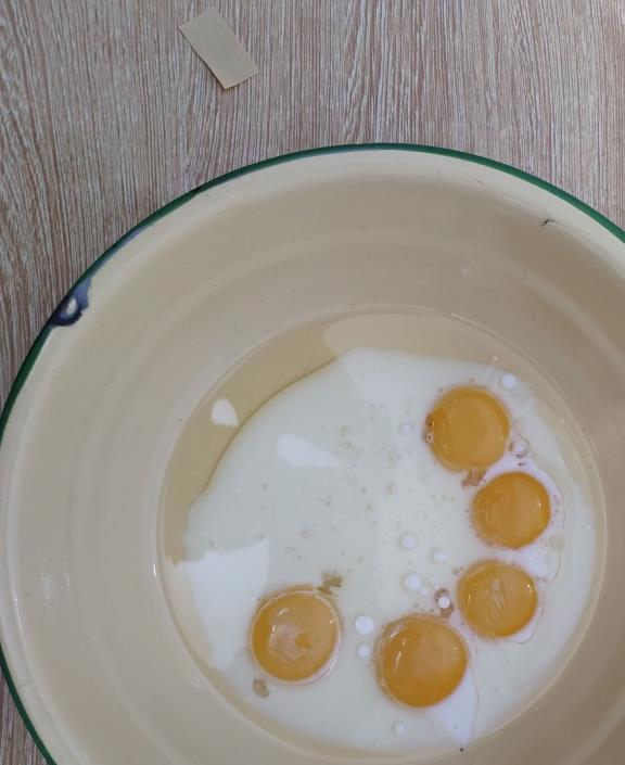 生日蛋糕动物奶油味道好淡,哪种生日蛋糕好吃不油腻图片