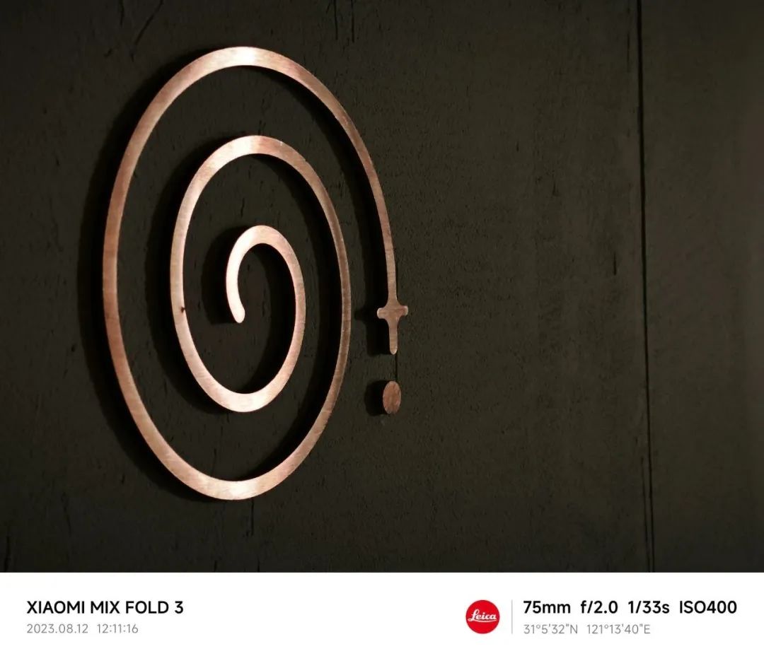 小米mixfold3长焦微距对比华为,关注色彩