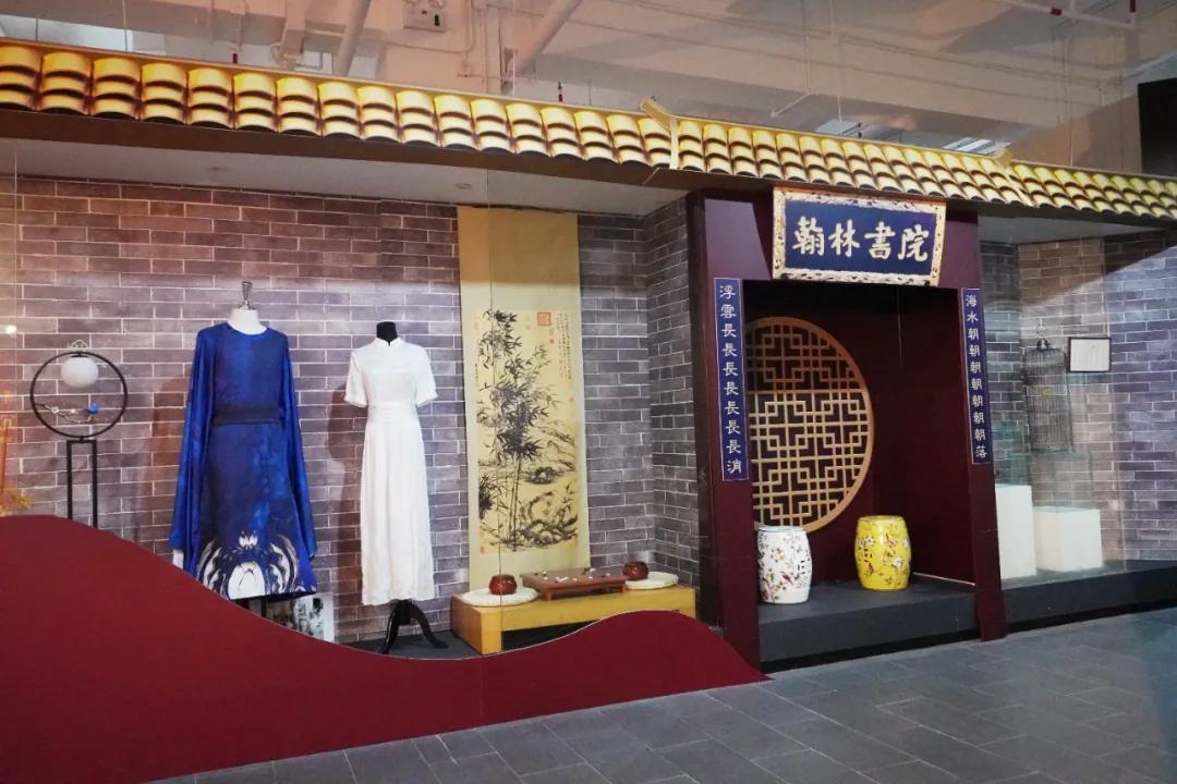 改良版旗袍的面料,如何能让旧旗袍面料焕然一新