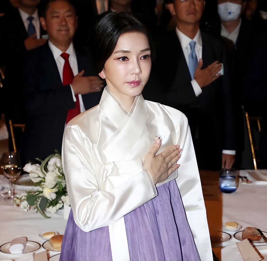 韩国50岁第一美人,50岁韩国第一女神