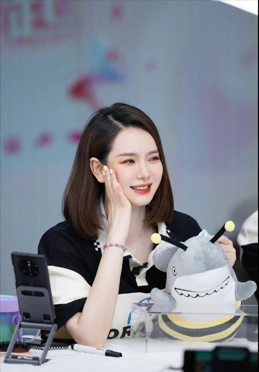 戚薇工作室辟谣,戚薇卖的东西是真是假