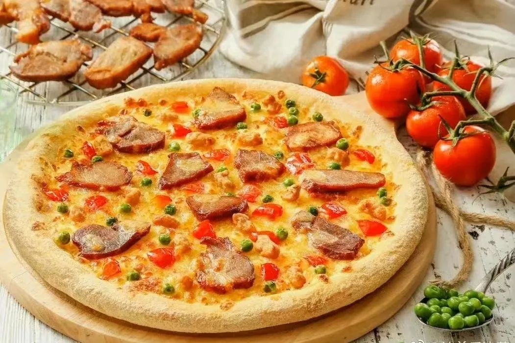 收入4成给骑手发工资？这家比萨店把自己“卷”成了“外卖一哥”