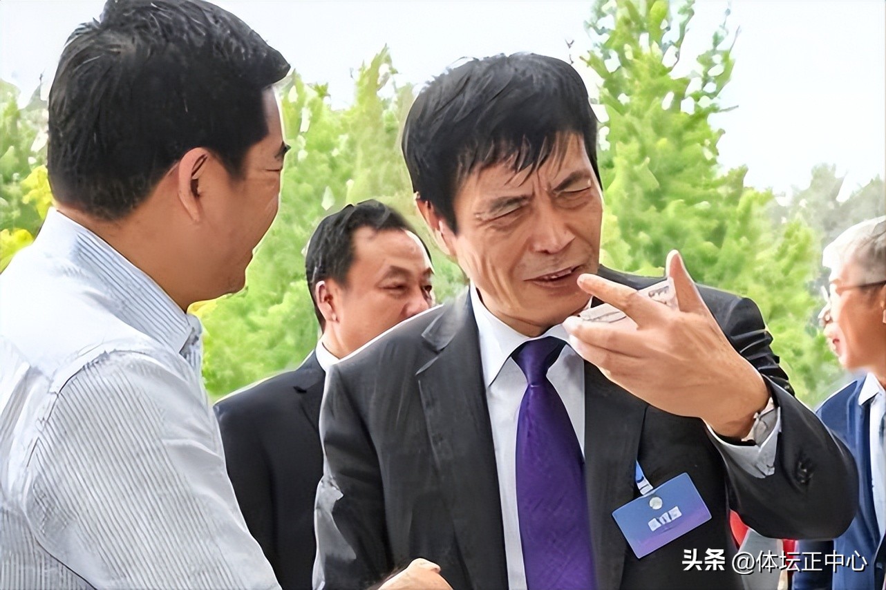 墙倒众人推，各大媒体揭露陈戌源罪责被批，网友：早干嘛去了？