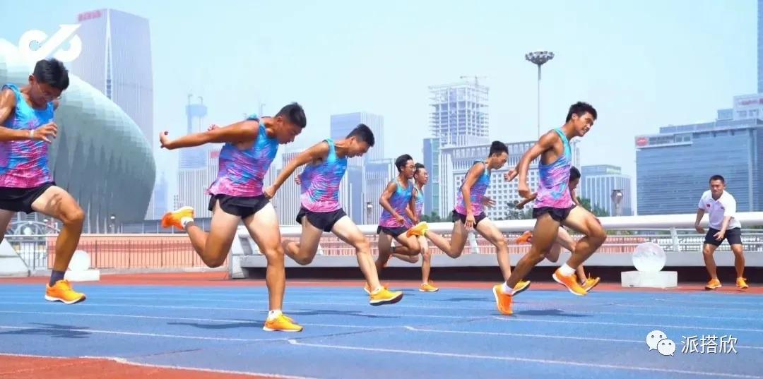 派燃烧有足球鞋吗,派燃烧是名牌鞋么