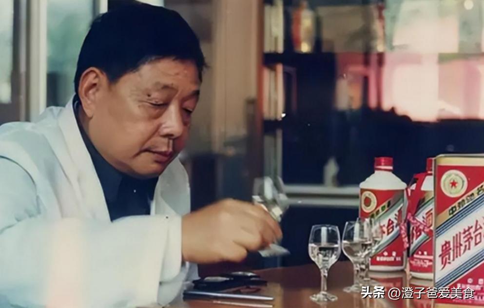 路边烟酒店靠什么赚钱,无人光顾的烟酒店是怎样赚钱的