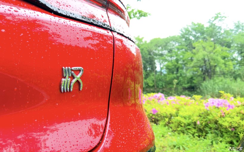 23万买比亚迪汉值得吗,售25.88万起比亚迪汉新车型上市