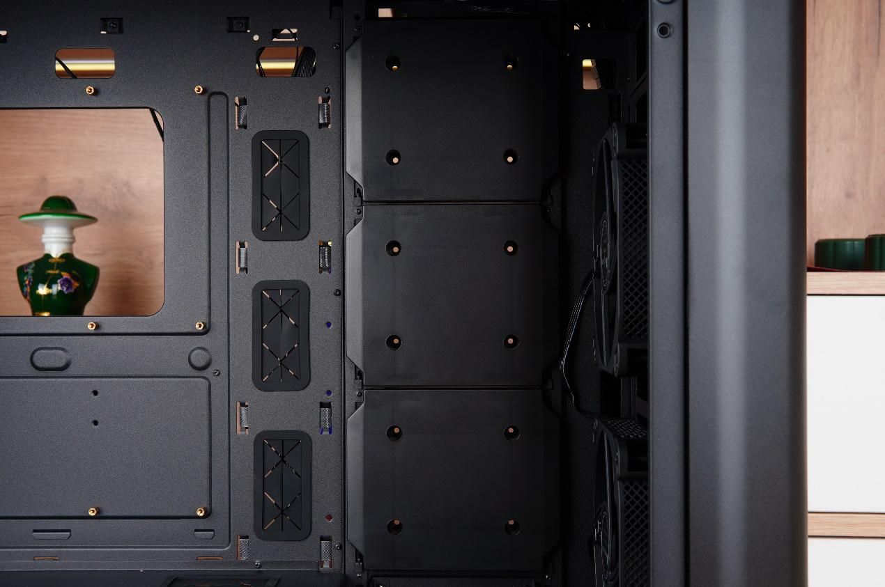 乔思伯d500多少钱,乔思伯机箱u4plus装几个硬盘