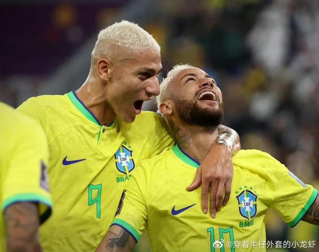 内马尔染头发混淆视听,内马尔和他队友染头发