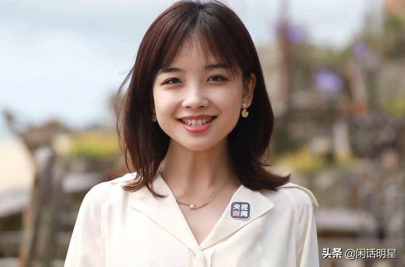 央视最美记者王冰冰走红,央视最美记者王冰冰成都录节目