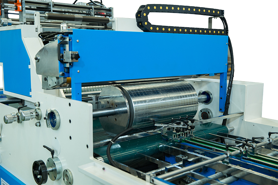 安庆永华贴窗机的调试,安庆永华机械全自动贴窗机特点多