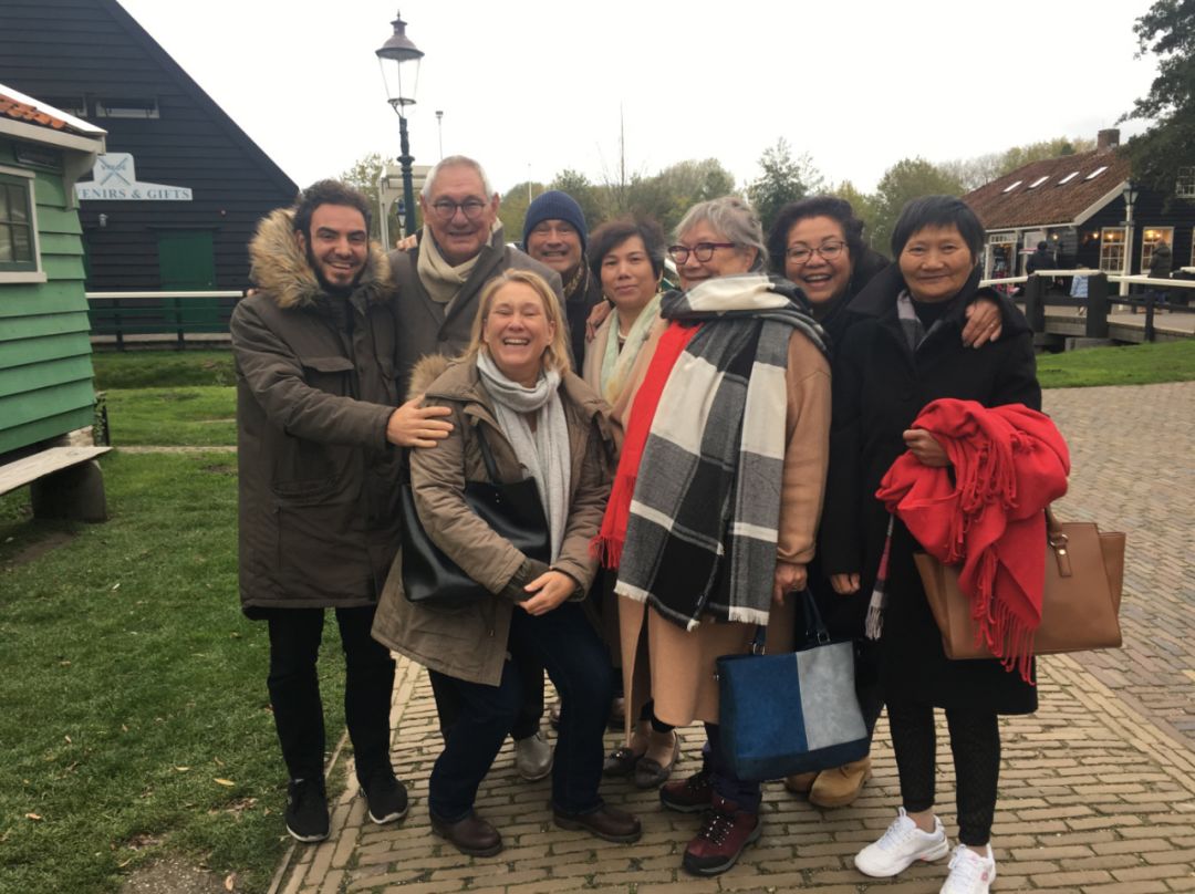 荷兰78岁老人杰克寻亲完整版,荷兰老人跨国寻亲亲人痛哭