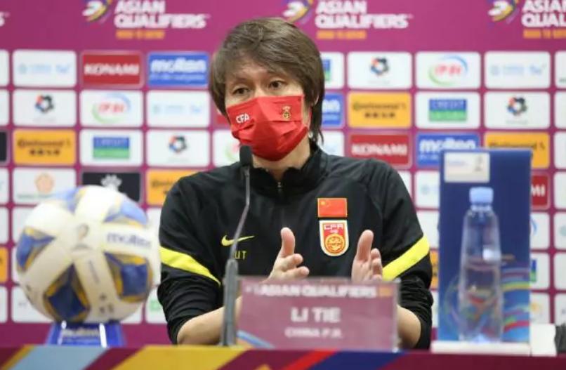 中国足球乱象频发，孙雯最新发声不同流合污，球迷力挺接班陈戌源