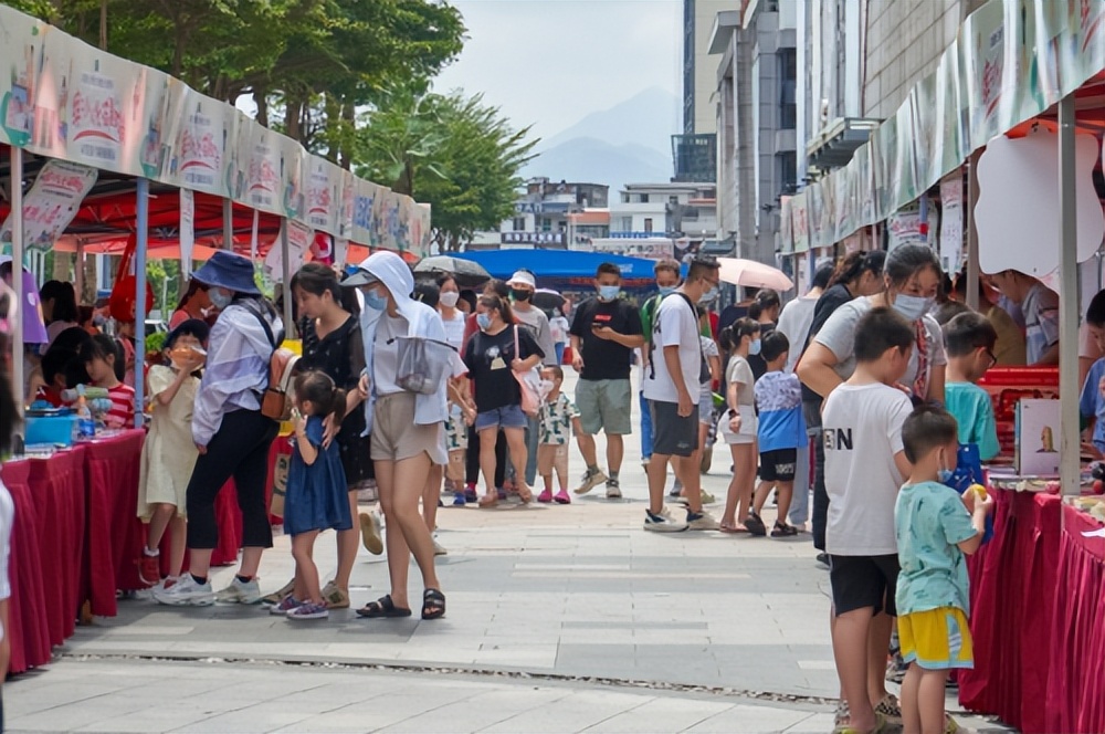 垃圾分类让生活更时尚,垃圾分类成为生活新时尚