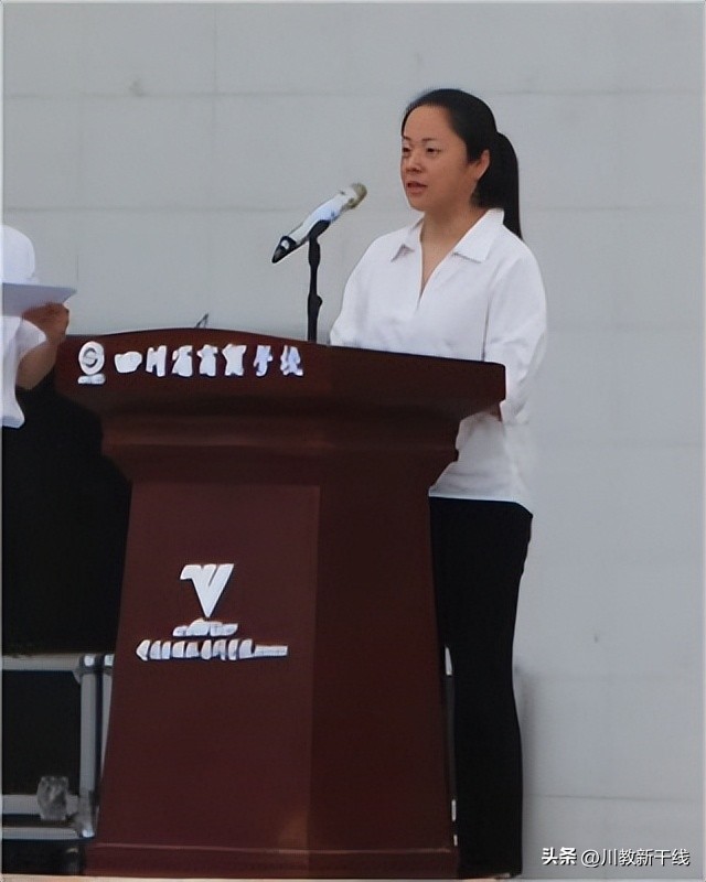 德阳市校园足球比赛最佳阵容,德阳市高中贡嘎杯篮球比赛