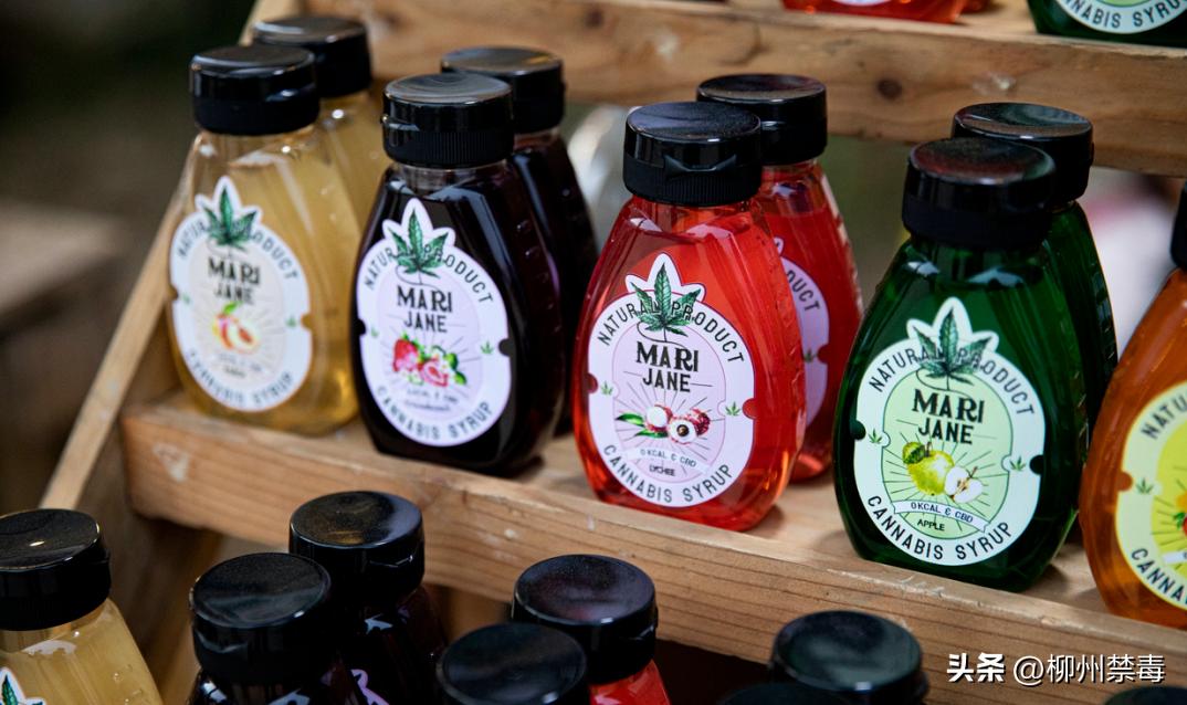 泰国旅游热,泰国旅游帅哥餐厅