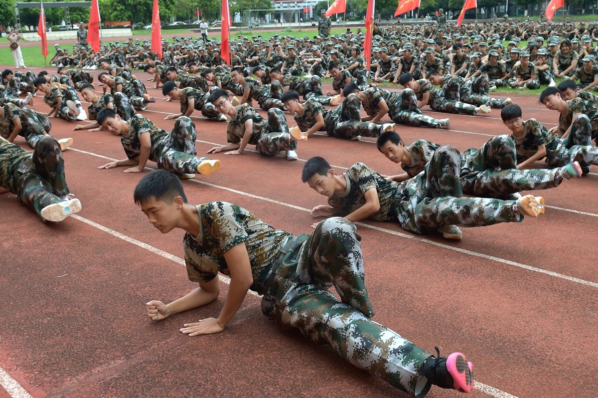 桂林各校军训精彩回顾,广西军训队列操