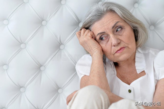 亲家母生日儿子儿媳提礼物上门，我生*他日**们却说抱歉，我只能更狠