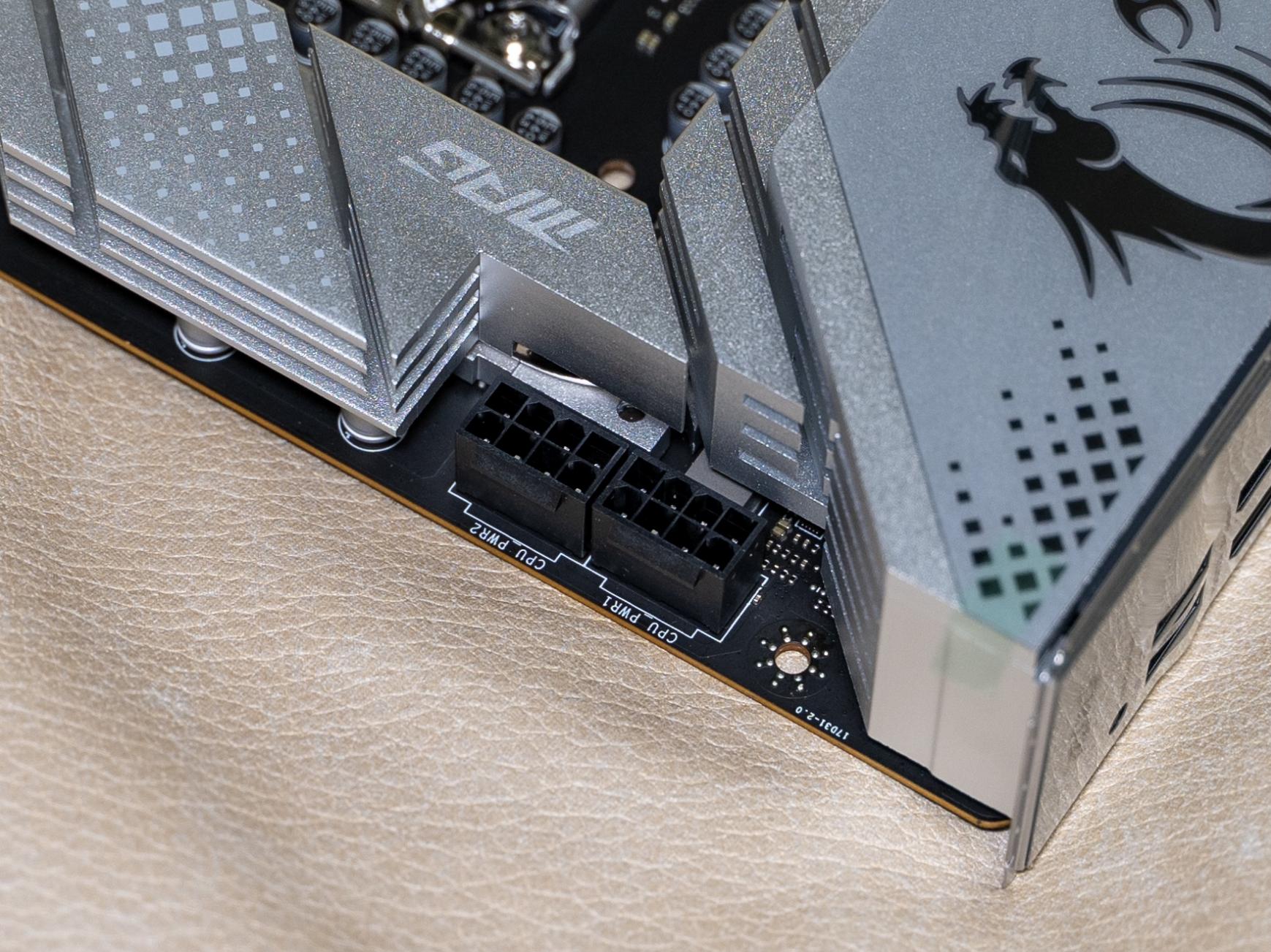 微星z690刀锋钛开箱测评,微星z690edgeti主板接口介绍