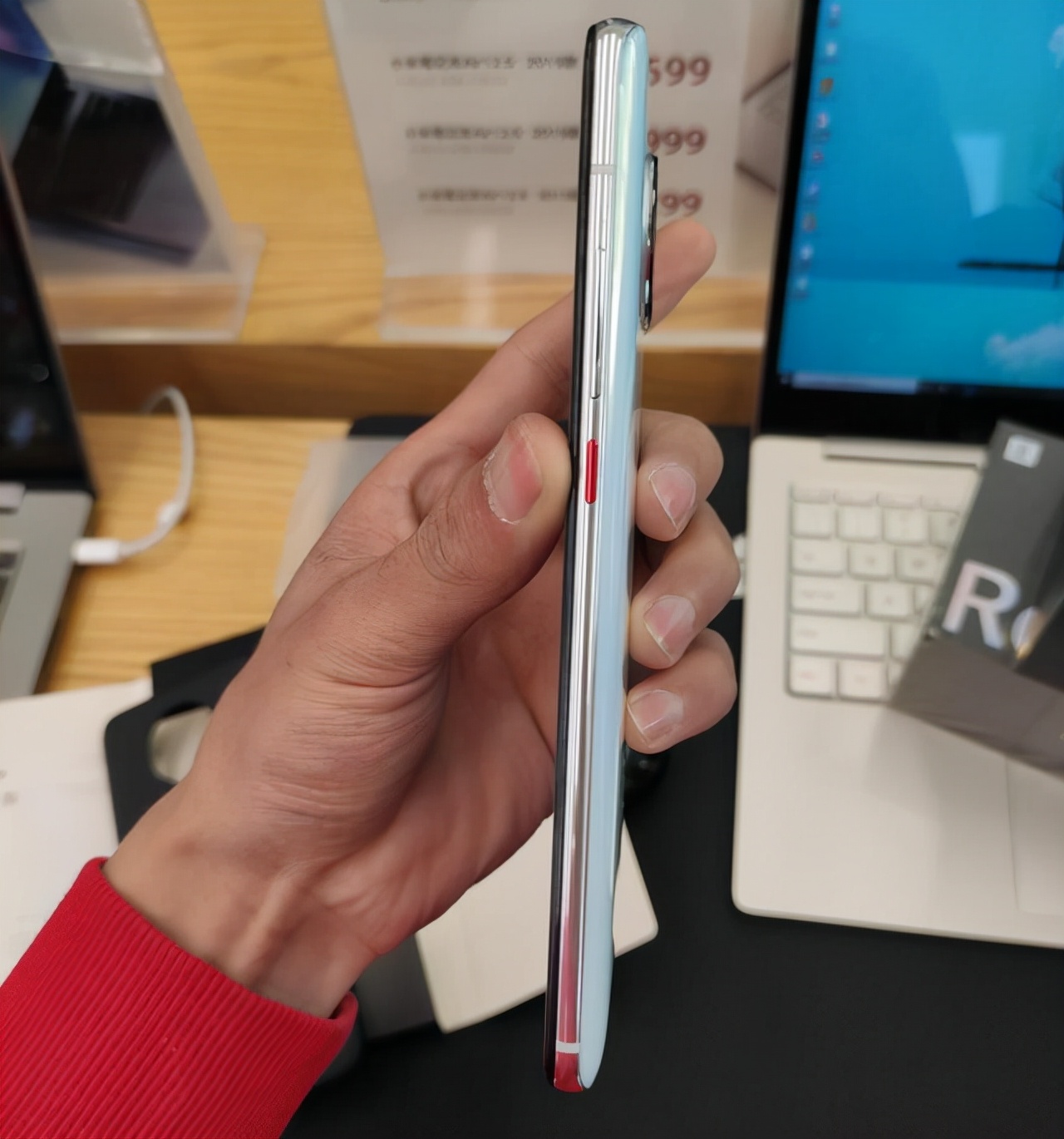 苹果手机网购和实体店有什么区别,网购手机和线下买手机区别