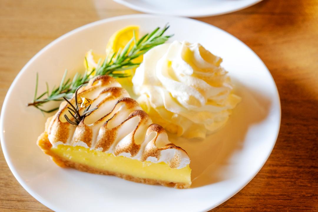 最简单的法式蛋白霜,蛋白霜打发让家庭烘焙更加简单