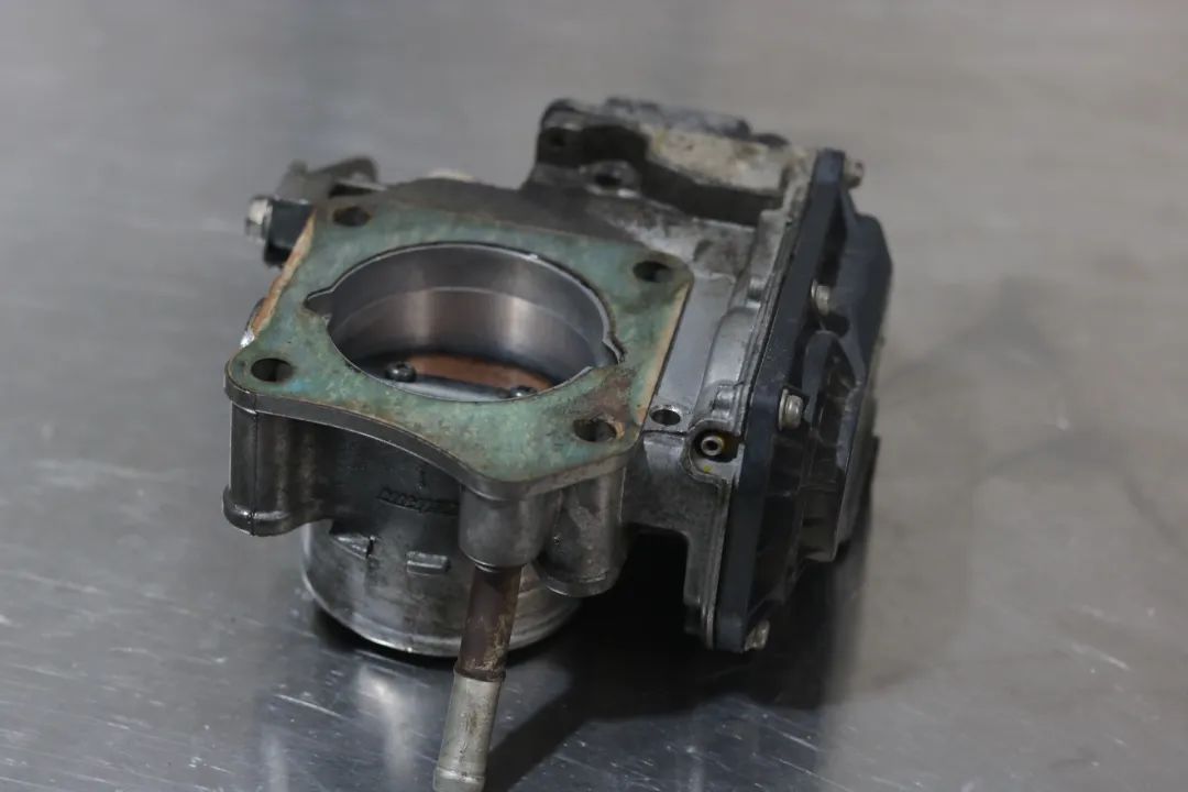 6代本田雅阁翻新改造全过程,本田六代雅阁老车翻新过程