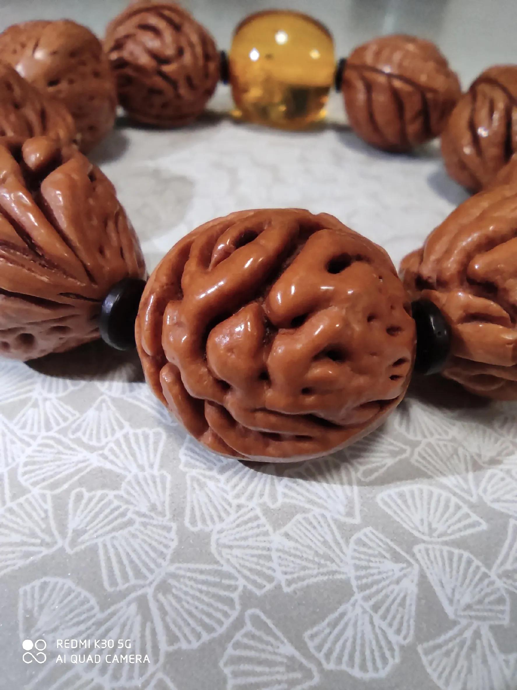 桃核手串怎么搓才能好看,桃核手串不打底玩出来的效果