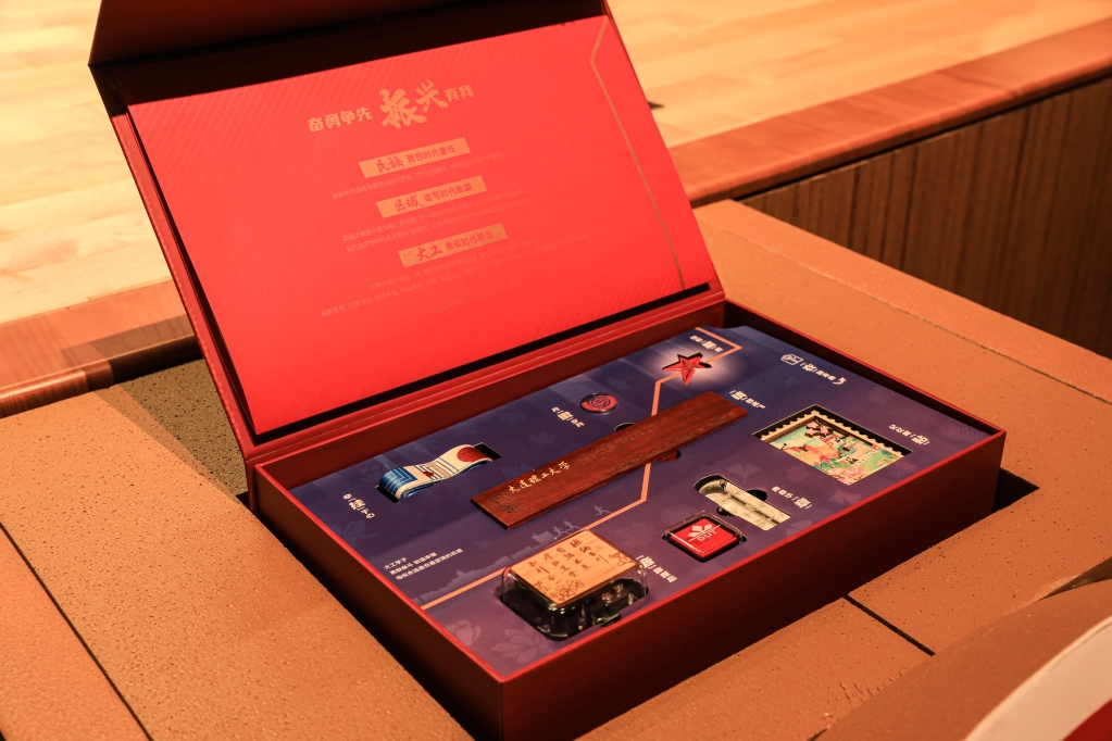 大连理工毕业礼物,大连理工大学研究生毕业纪念品