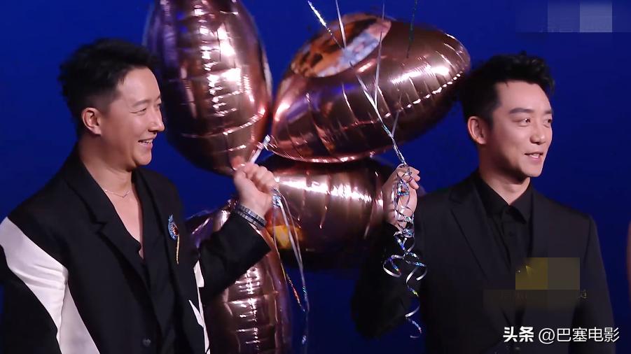 明星舞台唱歌谢霆锋张柏芝,明星与谢霆锋同框