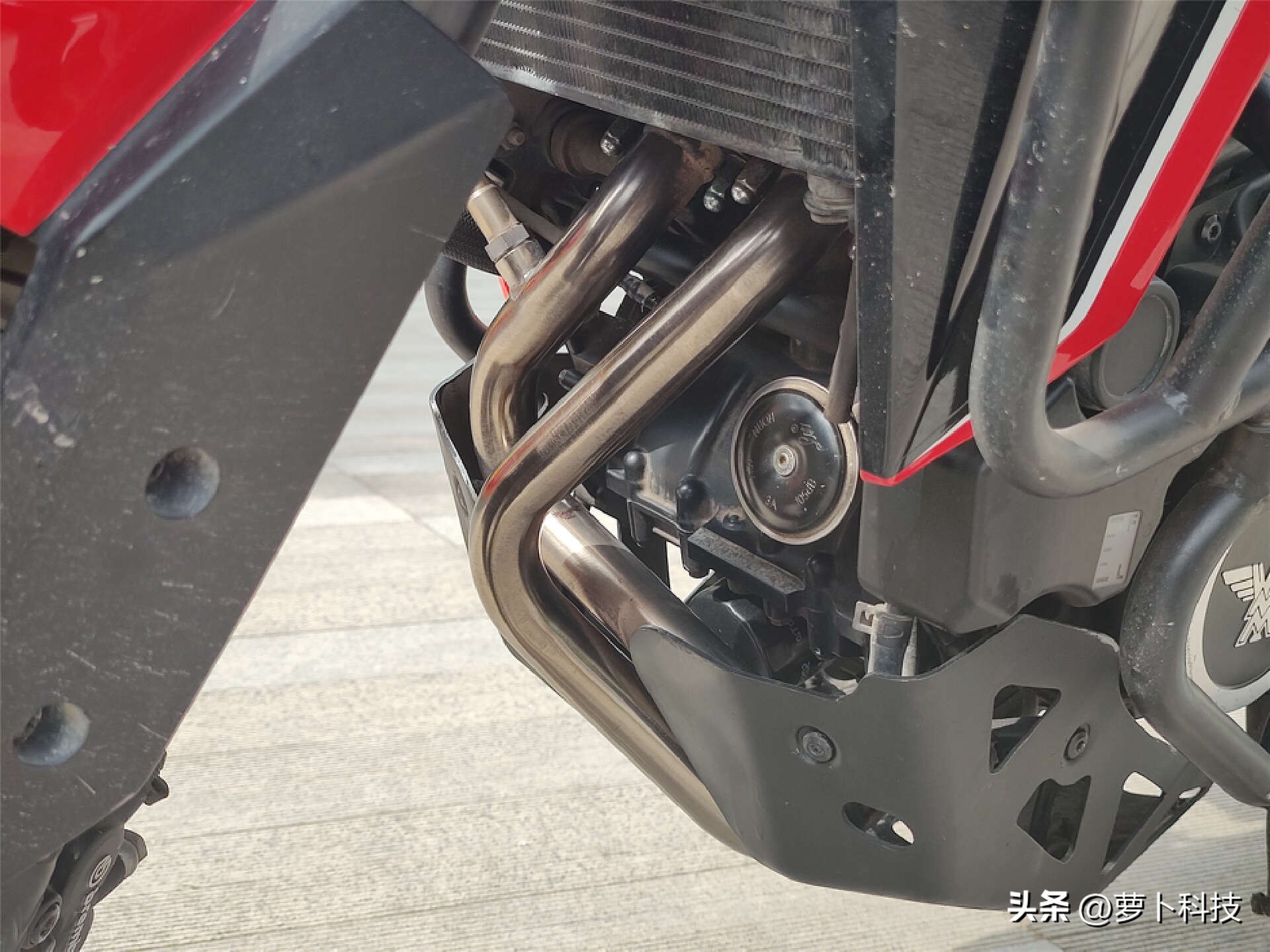 一百块钱的摩托车排气管,100元摩托车排气管