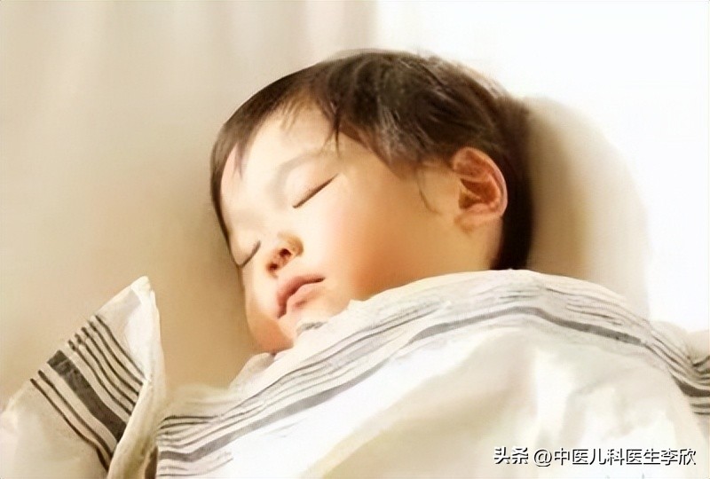 10-15岁孩子长高方法最基本动作,春季长高黄金期孩子长高必练动作