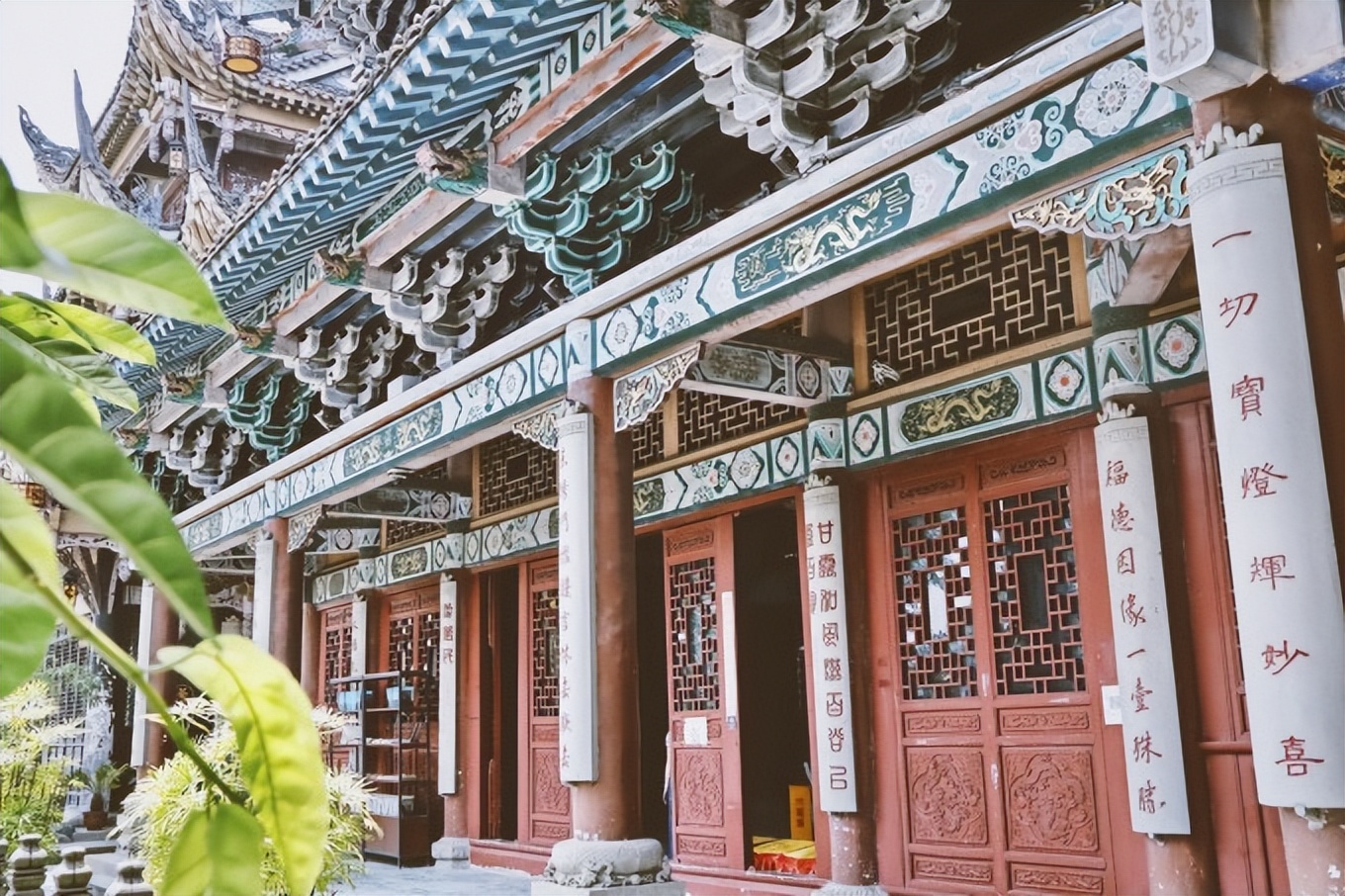 去重庆必看的旅游攻略,山城重庆旅游必去推荐