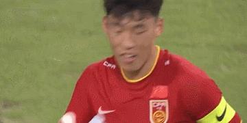 国足0比2日本射门数,射门30次输球