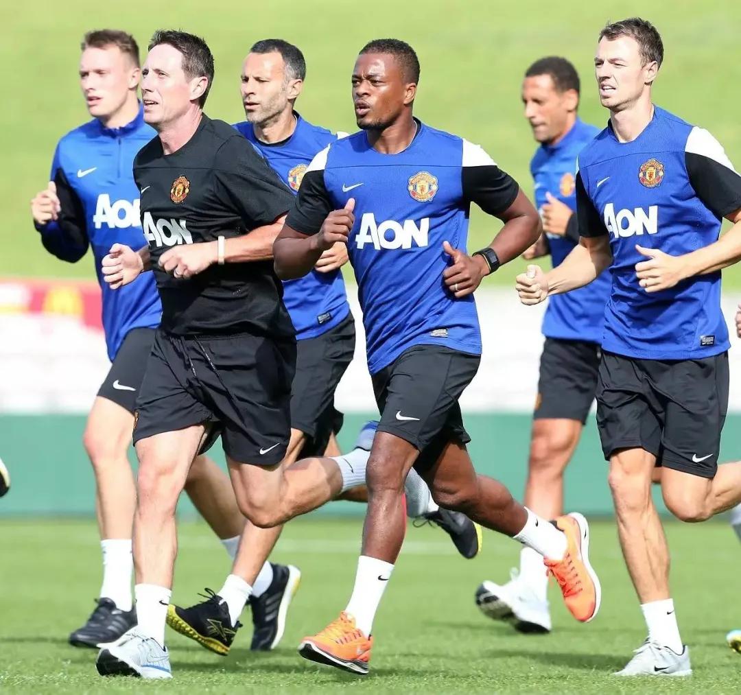 王之者足球培训中心罗湖区,足球基本功训练核心力量