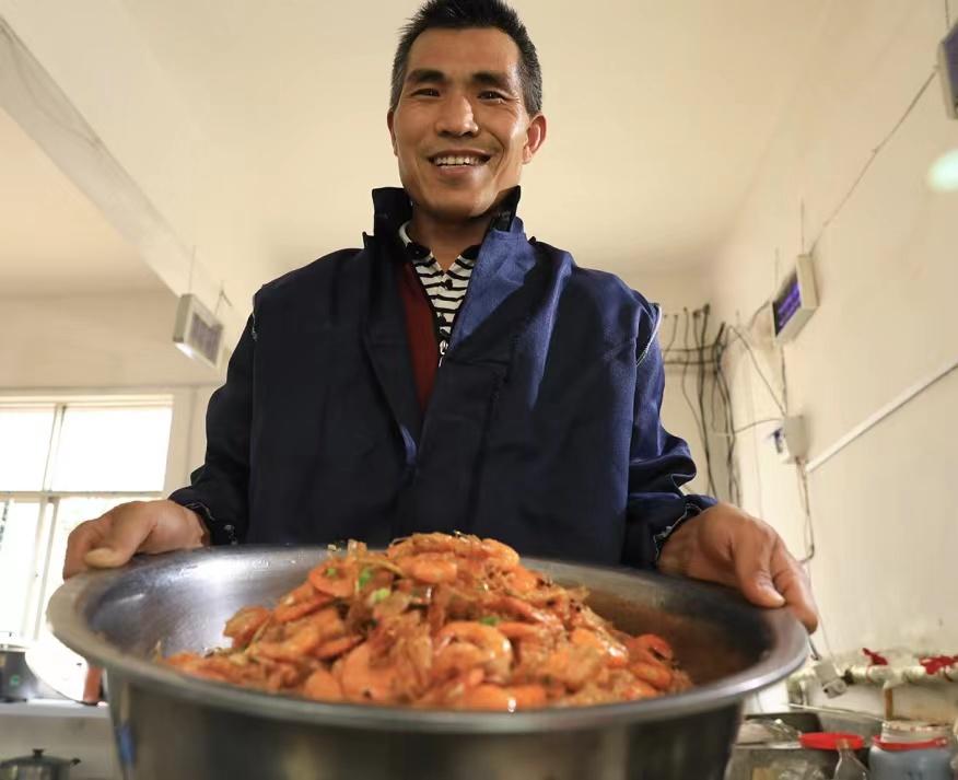 白发校长16字金句,白发校长联系方式