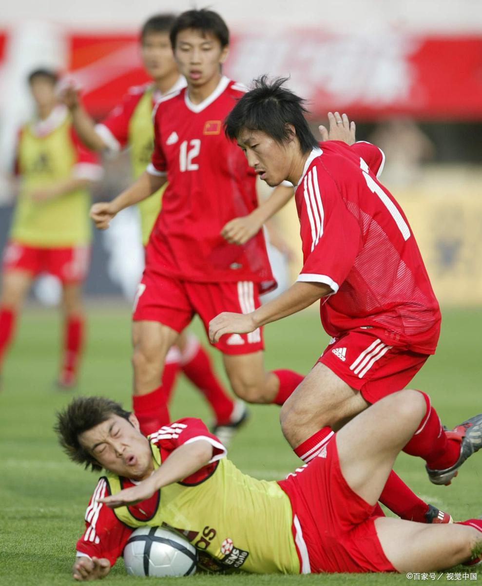 村超吊打曼城,国足和村超差距到底有多大