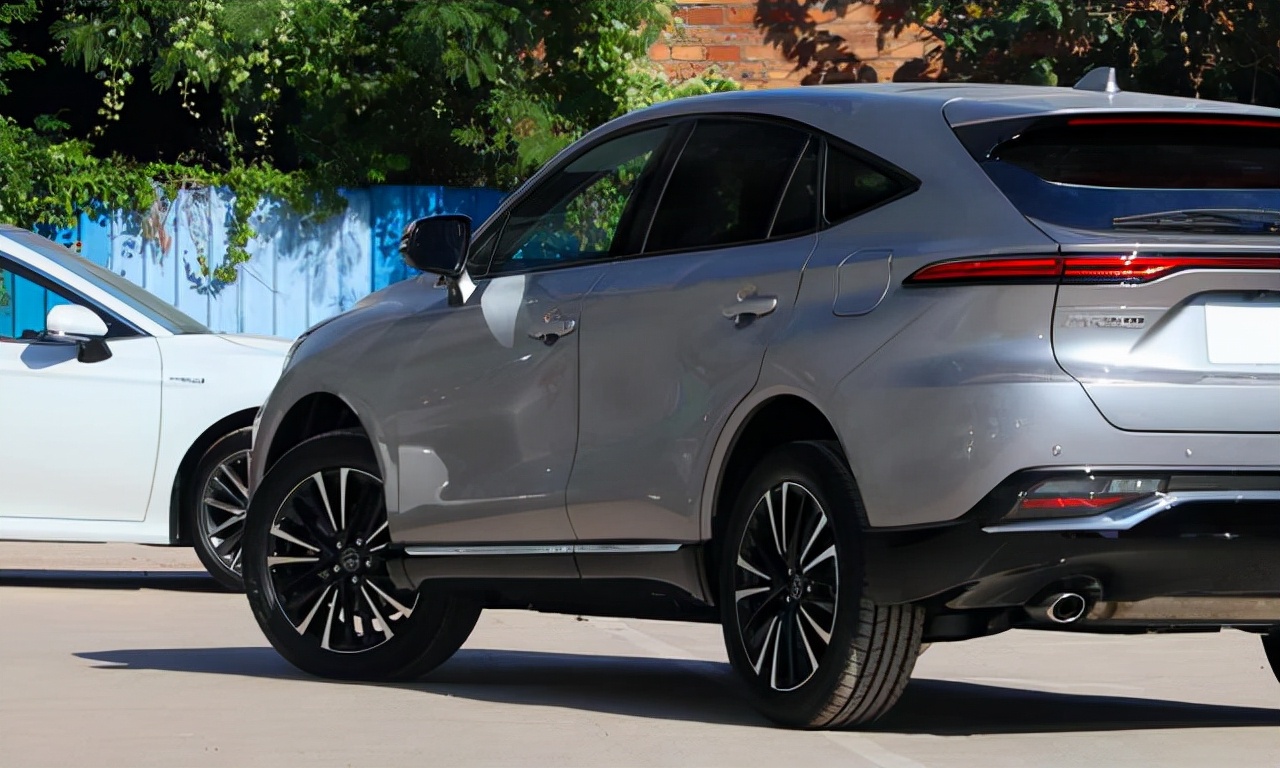 丰田威飒与丰田汉兰达如何选,22万放弃汉兰达选择唐