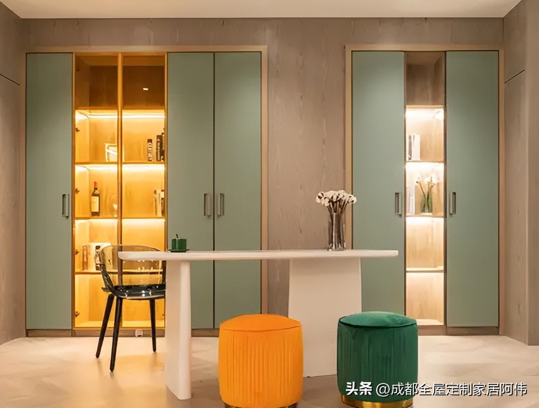 衣柜实木颗粒板和密度板哪个好,实木免漆颗粒板好还是密度板好