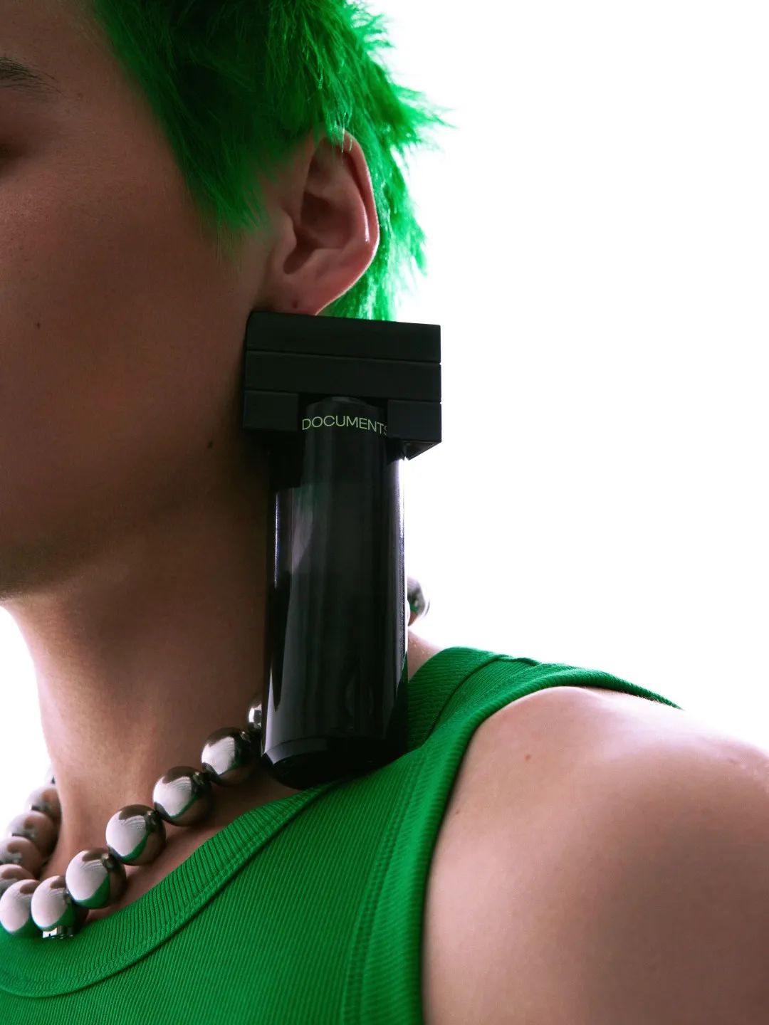 小*香众**水在中国，又美好又残酷