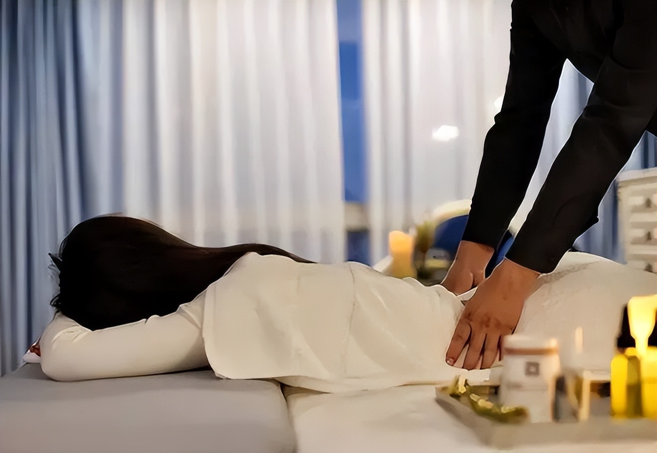 杭州美容院给女顾客“特殊服务”并拍摄视频揽客