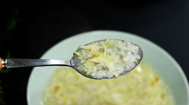 即食醪糟怎么吃补气血,体虚的人应该喝什么汤