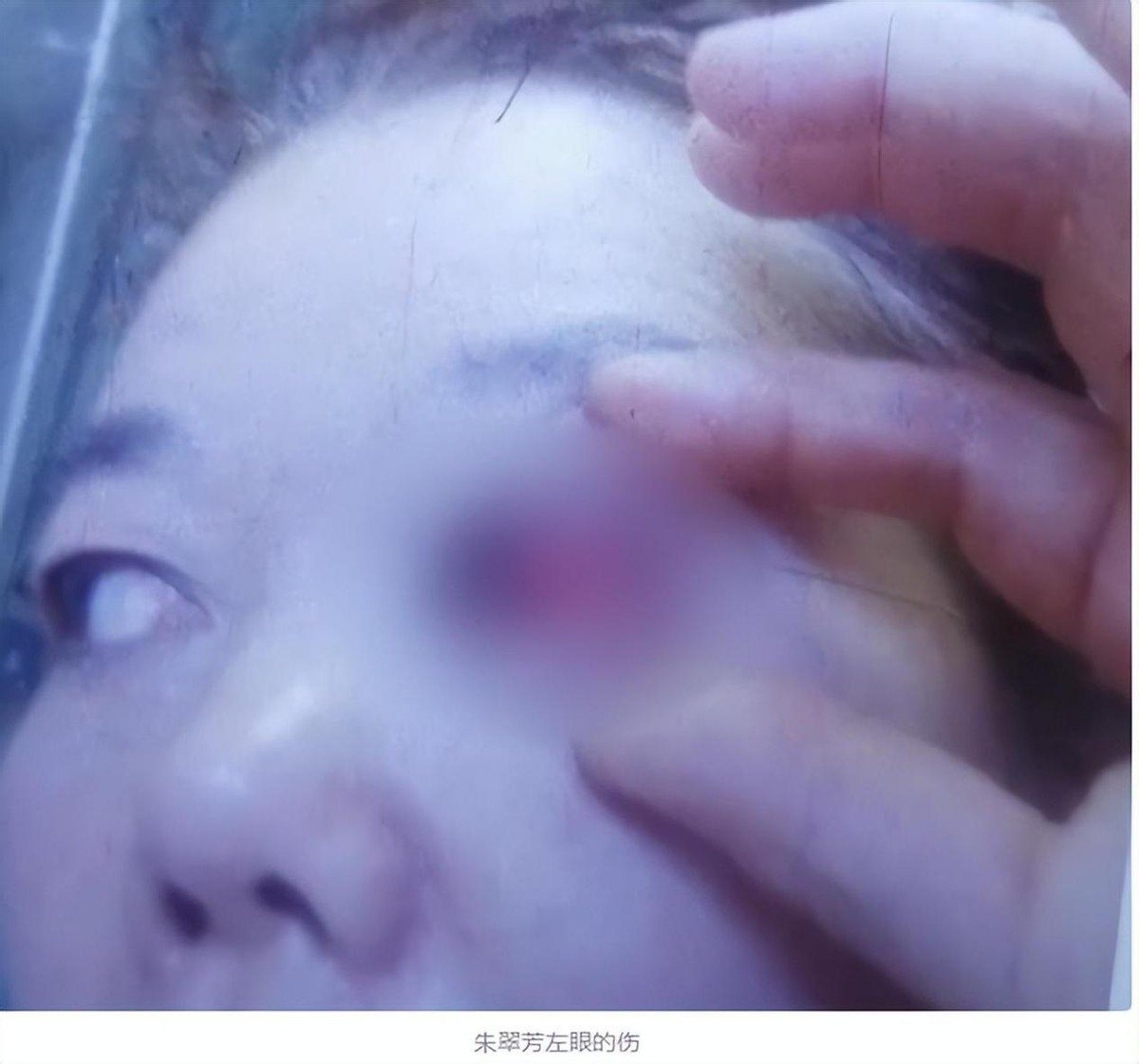 48岁女房东一夜白头5年16万租金,上海老太房子被租客霸占一夜白头