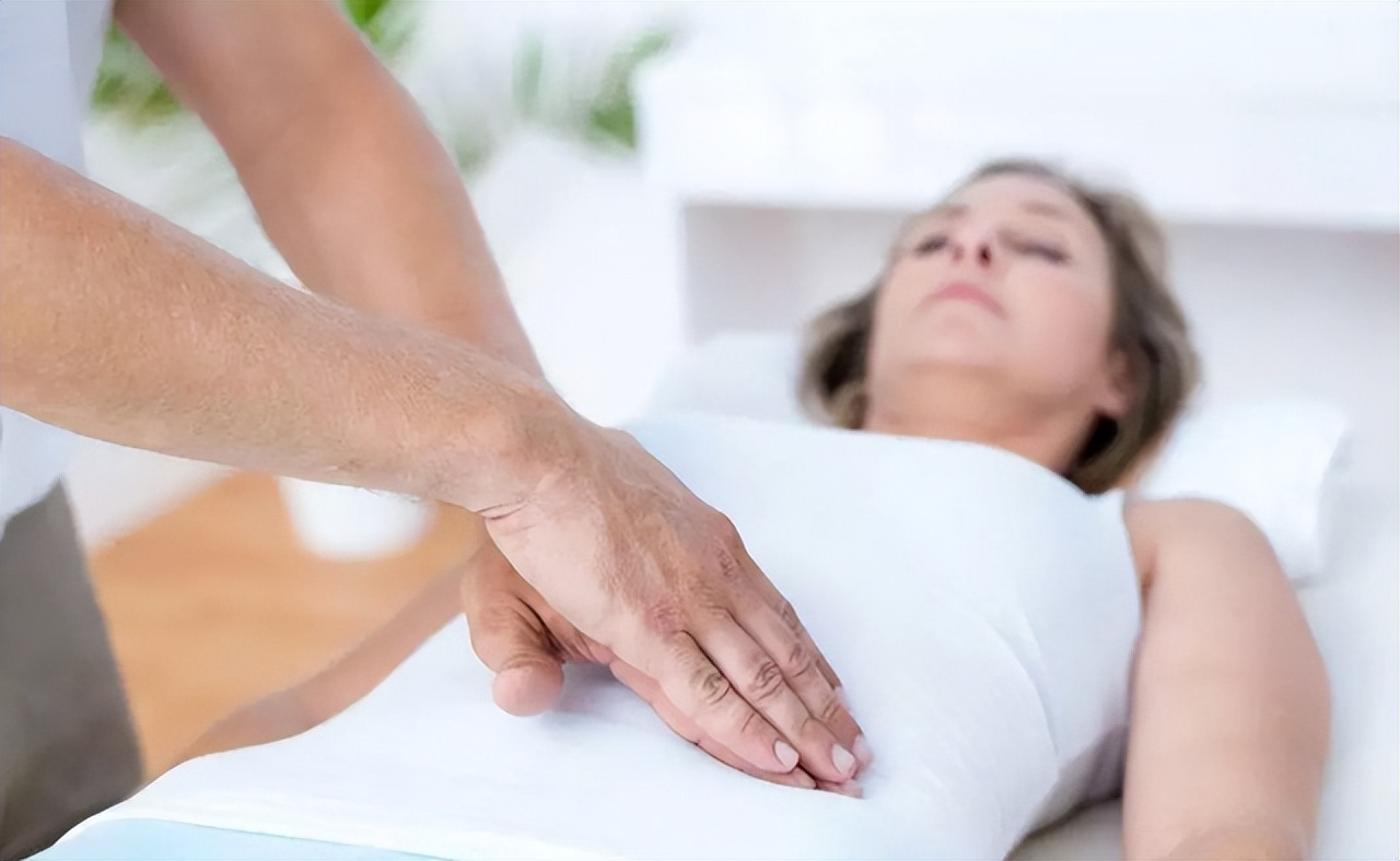 女性身体4个部位或比较“敏感”，不适合让人按摩，尽早了解一下