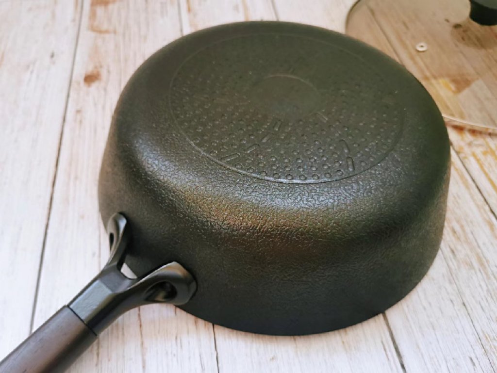 平底锅不粘锅推荐韩国,推荐一款经济好用的不粘锅