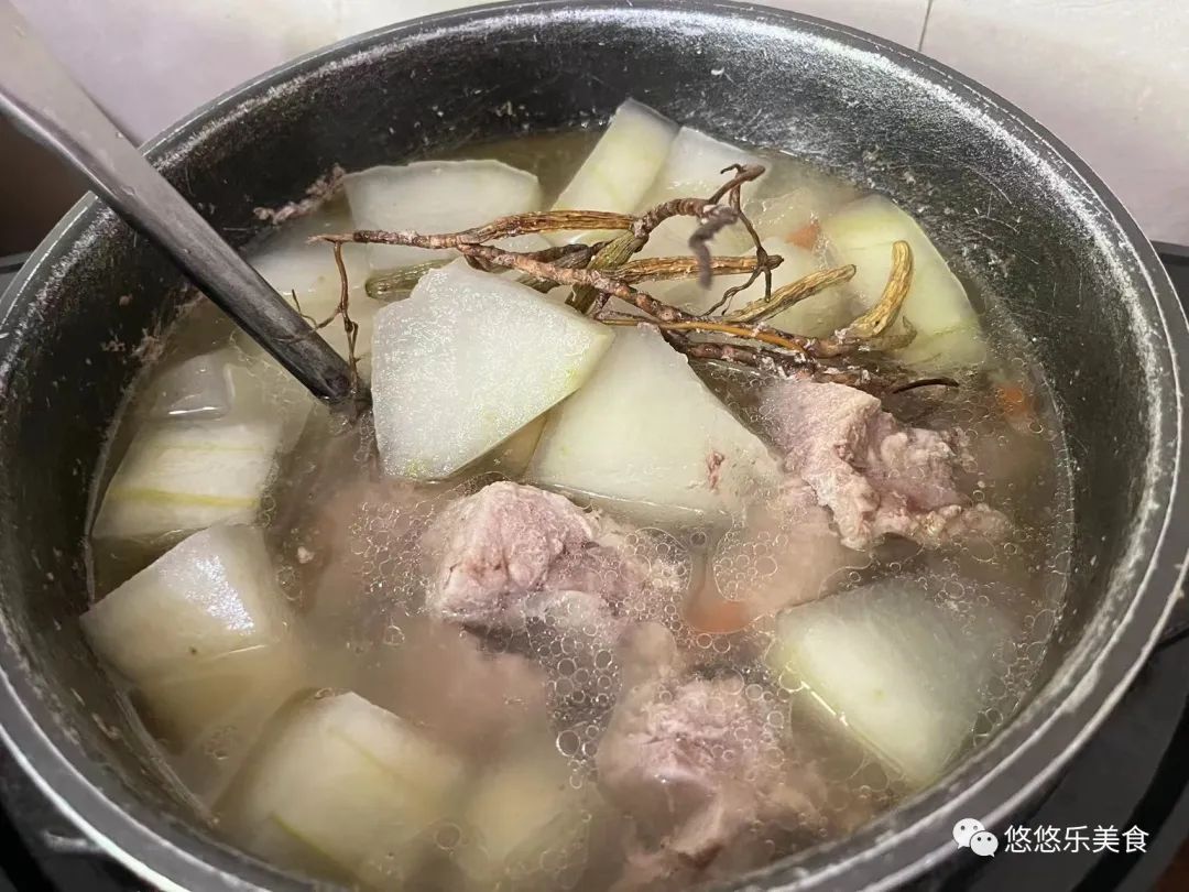 咳嗽痰多煮什么喝对嗓子好,冬季咳嗽嗓子有痰煮什么喝好