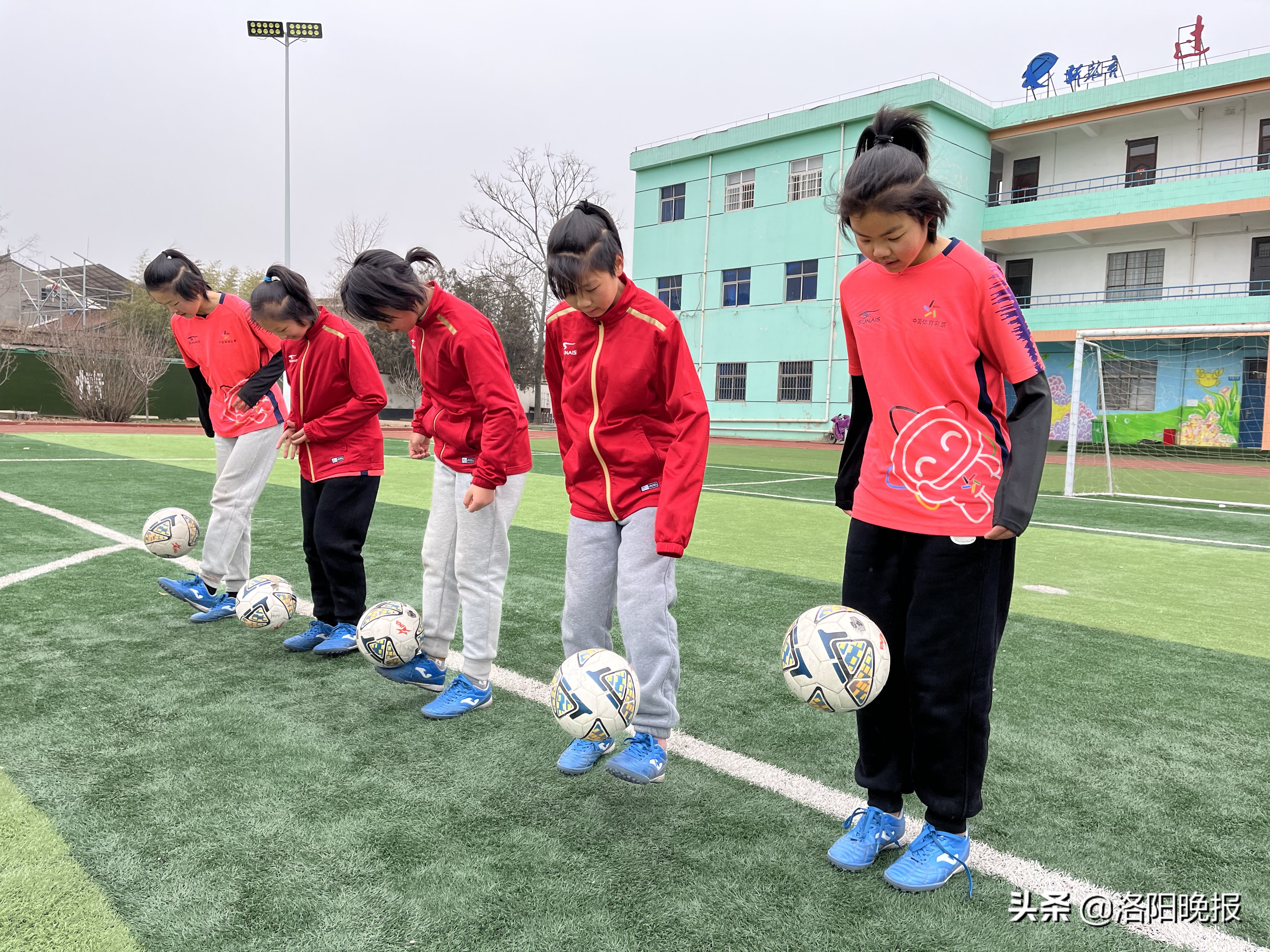 洛阳市孟津县张盘小学女子足球队,一年级女子足球队