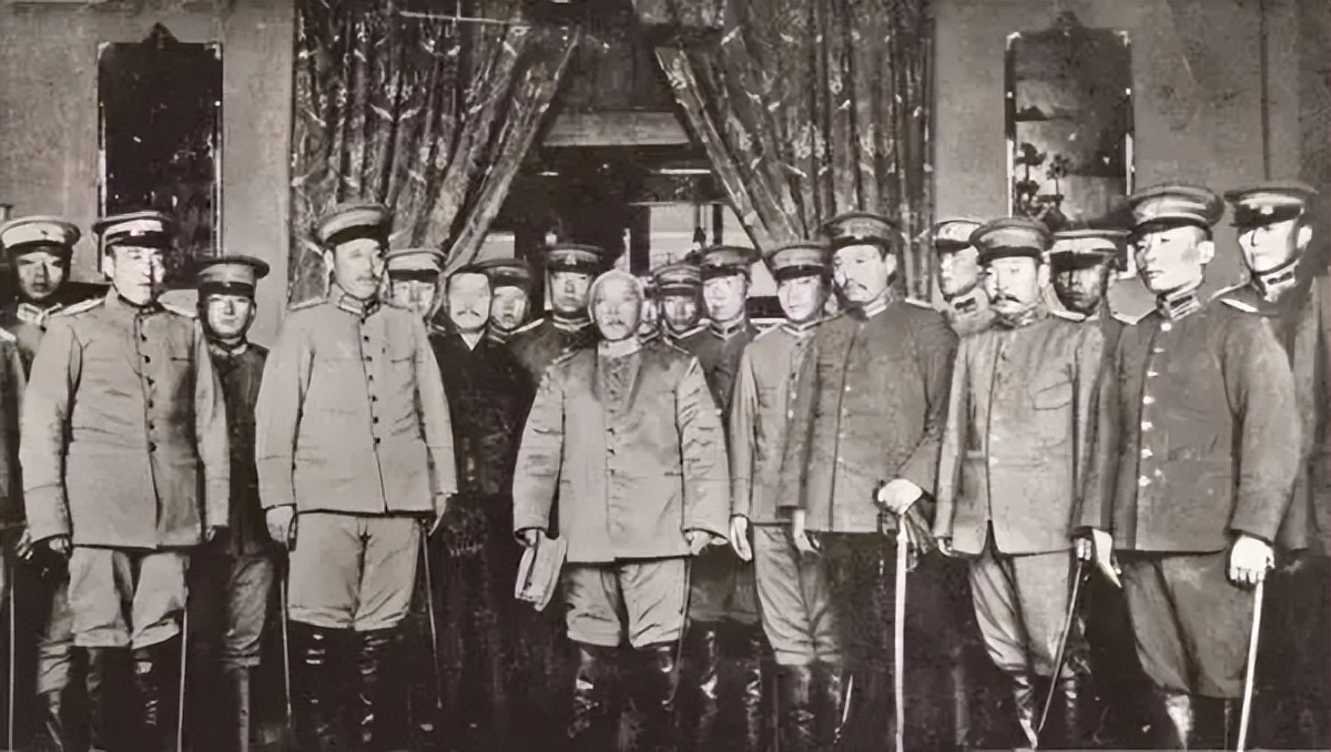 袁世凯只当了83天皇帝，“袁大头”却造了7.5亿枚，这是为什么？