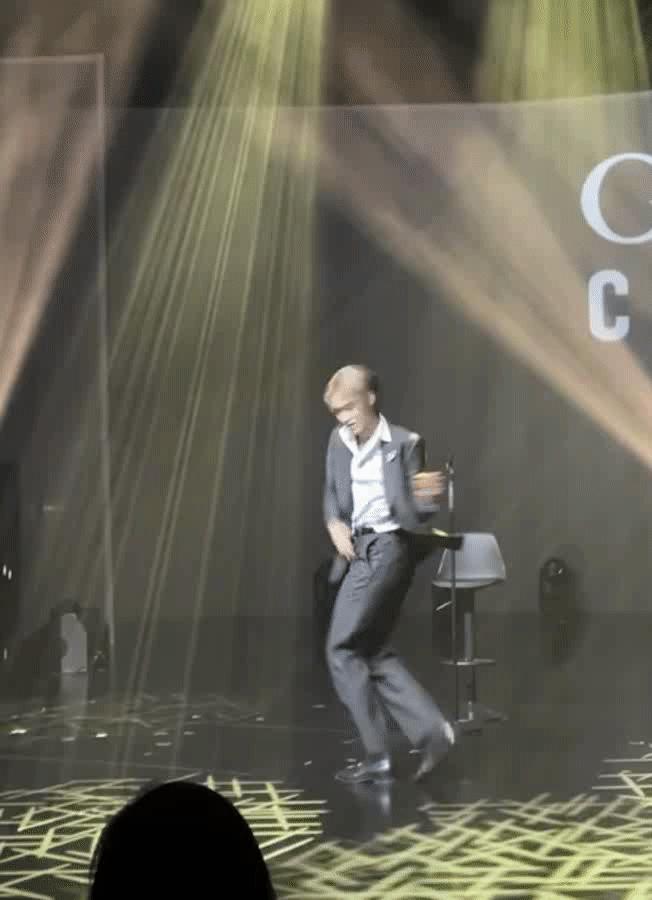 gucci红毯宋佳,段奕宏gucci红毯图片